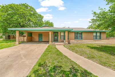 1905 Crestridge, Stephenville, TX 76401 - Photo 1