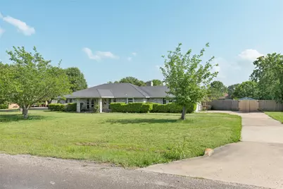 116 Rocky Ridge Road, Red Oak, TX 75154 - Photo 1