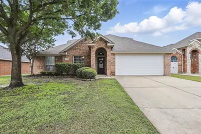 736 Bur Oak Drive, Burleson, TX 76028 - Photo 1
