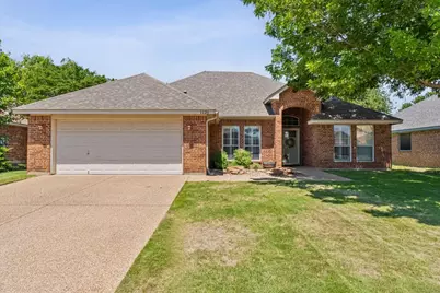 1120 Park Glen, Crowley, TX 76036 - Photo 1