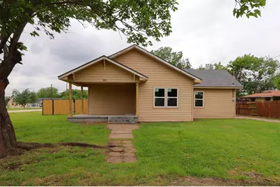 301 N Friou Street, Alvarado, TX 76009 - Photo 1