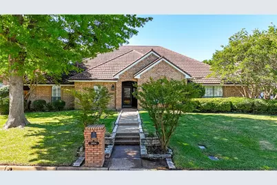 2806 Vermont Court, Arlington, TX 76001 - Photo 1