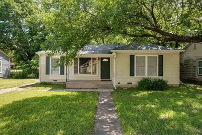 1820 Mill Street, Gainesville, TX 76240 - Photo 1