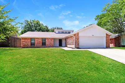 2000 Sexton Drive, Arlington, TX 76015 - Photo 1