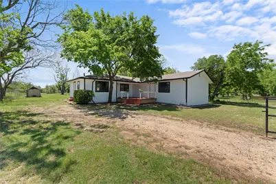 3055 W Highway 199, Springtown, TX 76082 - Photo 1