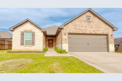 522 N Montague Street, Pilot Point, TX 76258 - Photo 1