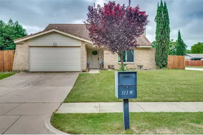 313 W Ash Lane, Euless, TX 76039 - Photo 1