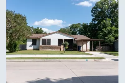 114 Wilmington Avenue, Waxahachie, TX 75165 - Photo 1