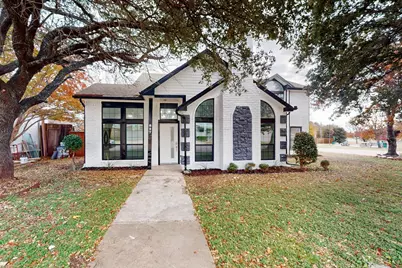 827 Astaire Avenue, Duncanville, TX 75137 - Photo 1