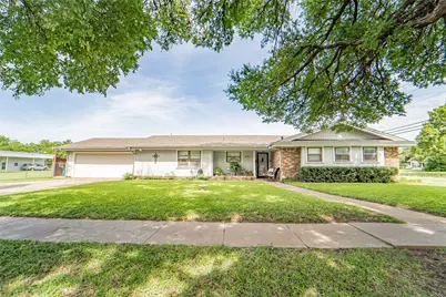 831 Plum Street, Graham, TX 76450 - Photo 1
