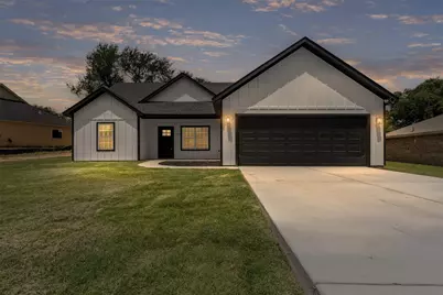 1612 Cheyenne Trail, Granbury, TX 76048 - Photo 1