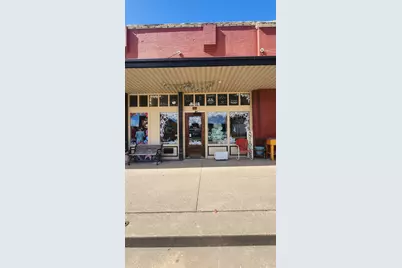 108 W Ennis Avenue, Ennis, TX 75119 - Photo 1