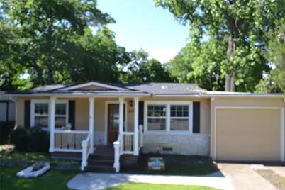 202 Pine Street, Arlington, TX 76011 - Photo 1