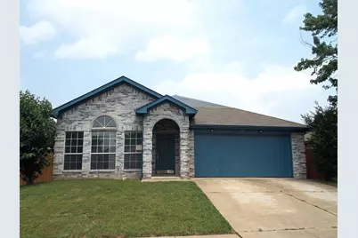 6107 Brookfall Drive, Arlington, TX 76018 - Photo 1