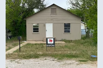 1307 8 1/2 Street, Mineral Wells, TX 76067 - Photo 1