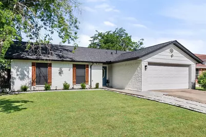 2937 Lake Park Drive, Grand Prairie, TX 75052 - Photo 1