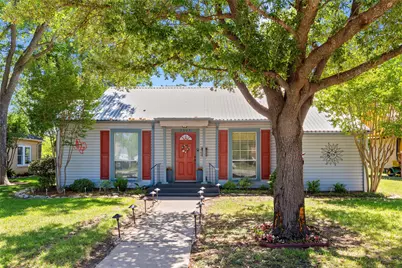 2503 Elizabeth Drive, Brownwood, TX 76801 - Photo 1