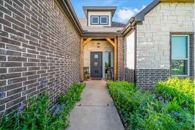 184 Lakeview Circle, Pilot Point, TX 76258 - Photo 1