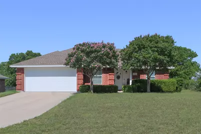 1705 N Cates Street, Decatur, TX 76234 - Photo 1