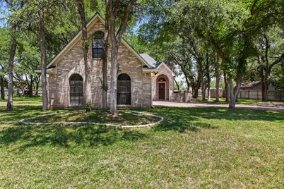 3009 Pioneer Circle, Woodway, TX 76712 - Photo 1