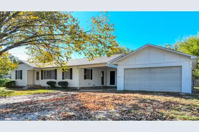 516 S Church Street, Pilot Point, TX 76258 - Photo 1