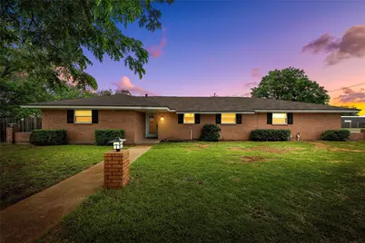 201 Randy Drive, Woodway, TX 76712 - Photo 1