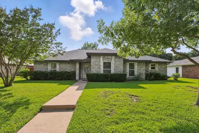 220 Simmons Drive, Coppell, TX 75019 - Photo 1