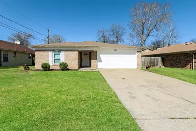 520 Allencrest Drive, White Settlement, TX 76108 - Photo 1