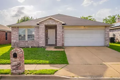 233 Stoneridge Drive, Mesquite, TX 75149 - Photo 1