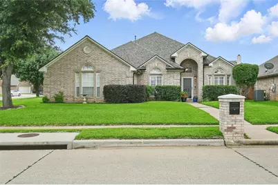 2300 Glenmoor Drive, Arlington, TX 76001 - Photo 1
