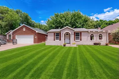 2226 Varsity Drive, Grand Prairie, TX 75051 - Photo 1