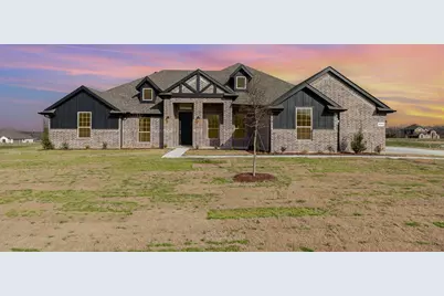 670 Crystal Lake Lane, Red Oak, TX 75154 - Photo 1