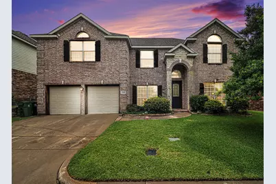 2320 Bay Lakes Court, Arlington, TX 76016 - Photo 1