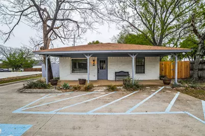 404 N Oak Street, Roanoke, TX 76262 - Photo 1