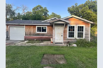 1305 Hadley Drive, Arlington, TX 76011 - Photo 1