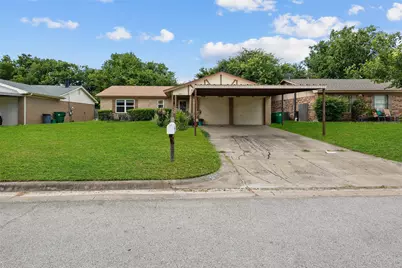 5636 Twin Oaks Drive, Haltom City, TX 76148 - Photo 1