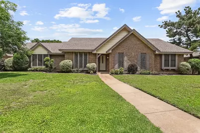 2526 Axminster Drive, Grand Prairie, TX 75050 - Photo 1