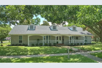 301 N Preston Street, Ennis, TX 75119 - Photo 1