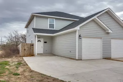 1609 Daniel Street #1609, Fort Worth, TX 76104 - Photo 1