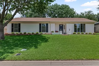 3915 Glenbrook Drive, Arlington, TX 76015 - Photo 1