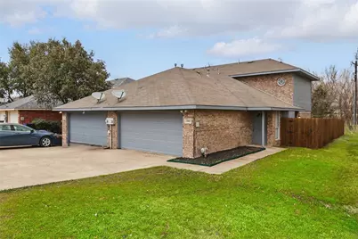 2810 Sunset Strip Avenue, Glenn Heights, TX 75154 - Photo 1