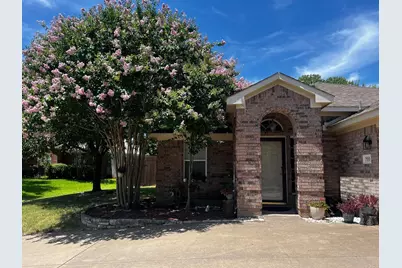 700 Auburndale Drive, Euless, TX 76040 - Photo 1