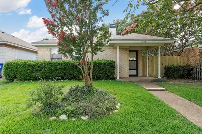 1303 Chapel Creek Road, Waco, TX 76712 - Photo 1