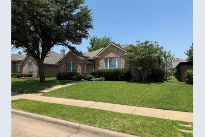 10810 Camelot Drive, Frisco, TX 75035 - Photo 1