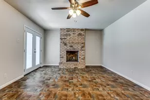1310 Kingsbridge Dr, Garland, TX 75040 - Photo 12