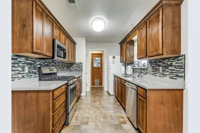 1310 Kingsbridge Drive, Garland, TX 75040 - Photo 6