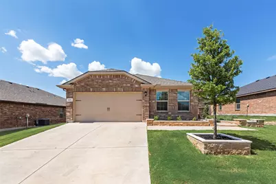 424 Foxhunter Street, Fort Worth, TX 76131 - Photo 1