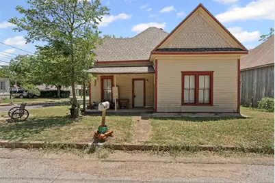 916 5th Avenue, Mineral Wells, TX 76067 - Photo 1