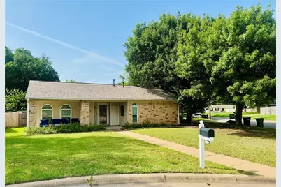 1204 Mohawk Drive, Arlington, TX 76012 - Photo 1