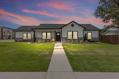 828 Bell Street, Sulphur Springs, TX 75482 - Photo 1